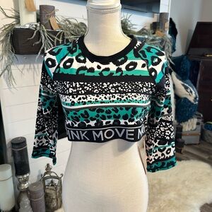 NWT MinkPink Move crop athletic top. Sz L